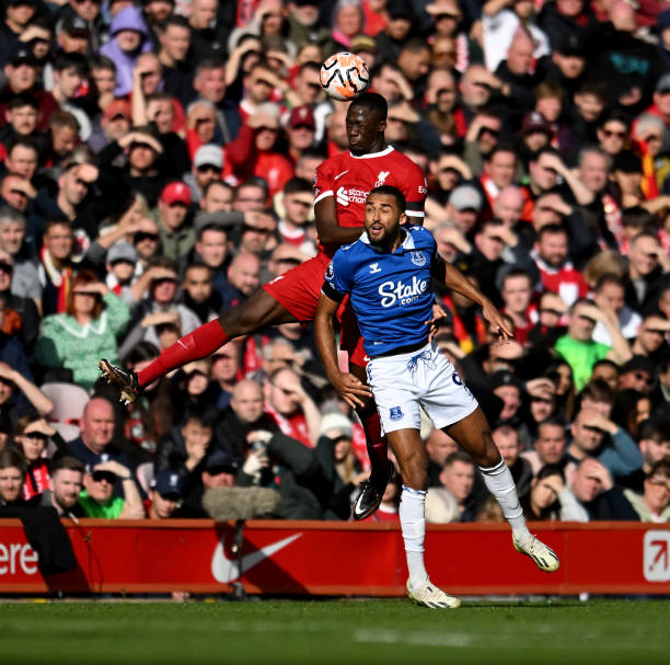 每一个队员 每一个队员